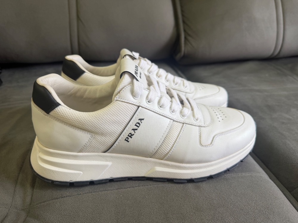 Prada Prax 01 Couro