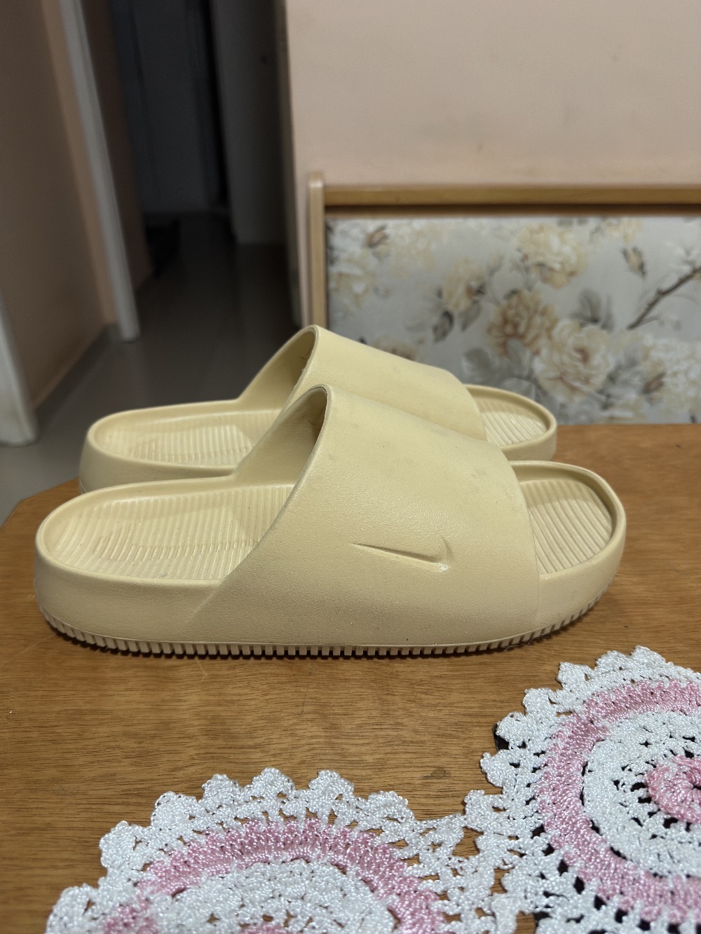 Nike Calm Slide Beige