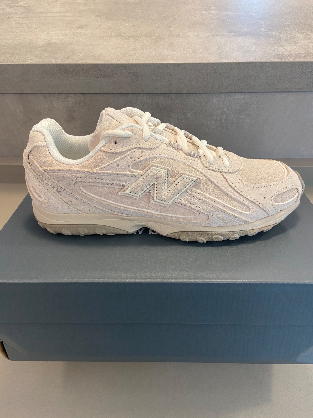 New Balance 204L Timberwolf