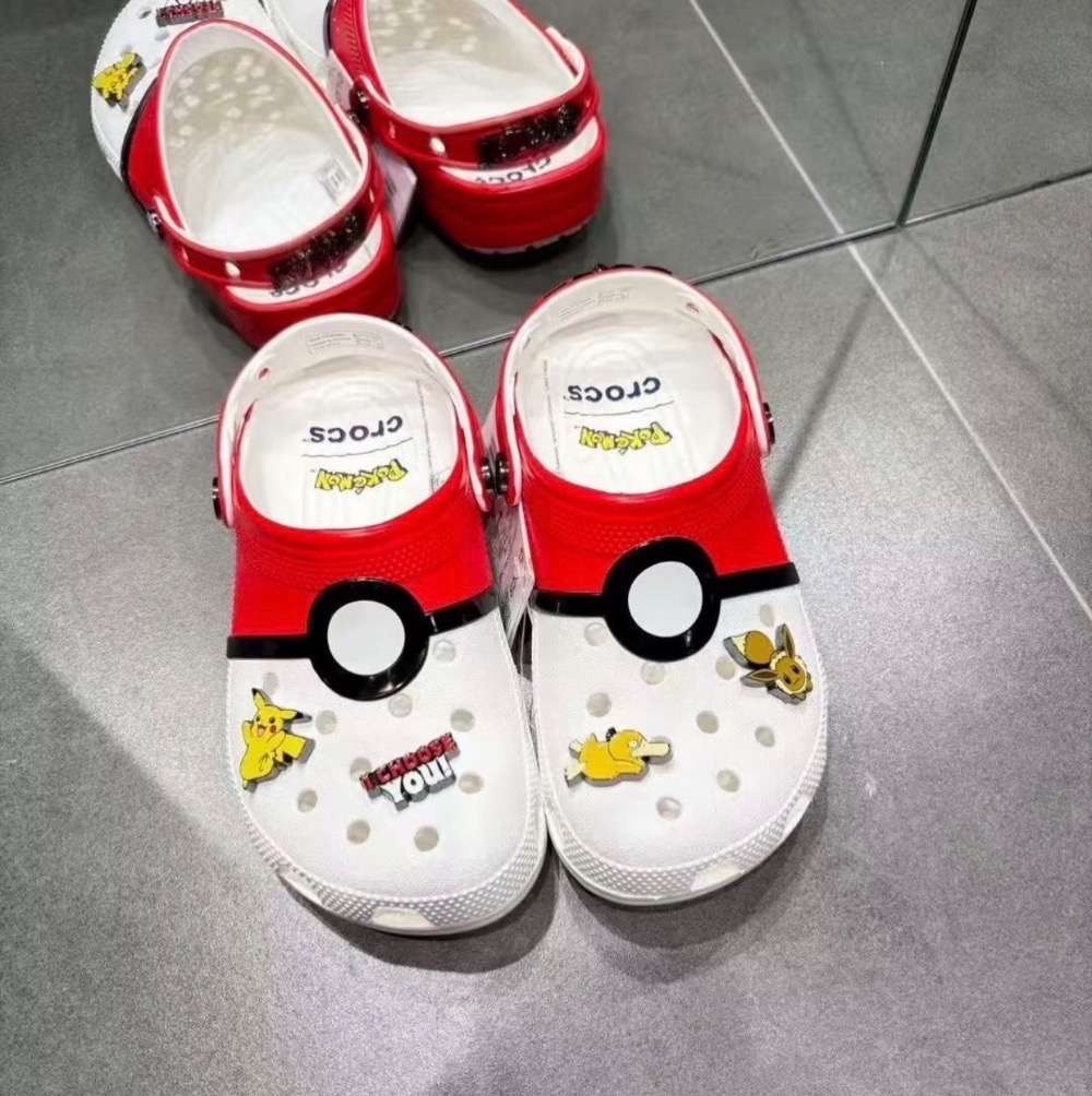 Pokémon x Crocs Poké Ball Classic Clog White Red