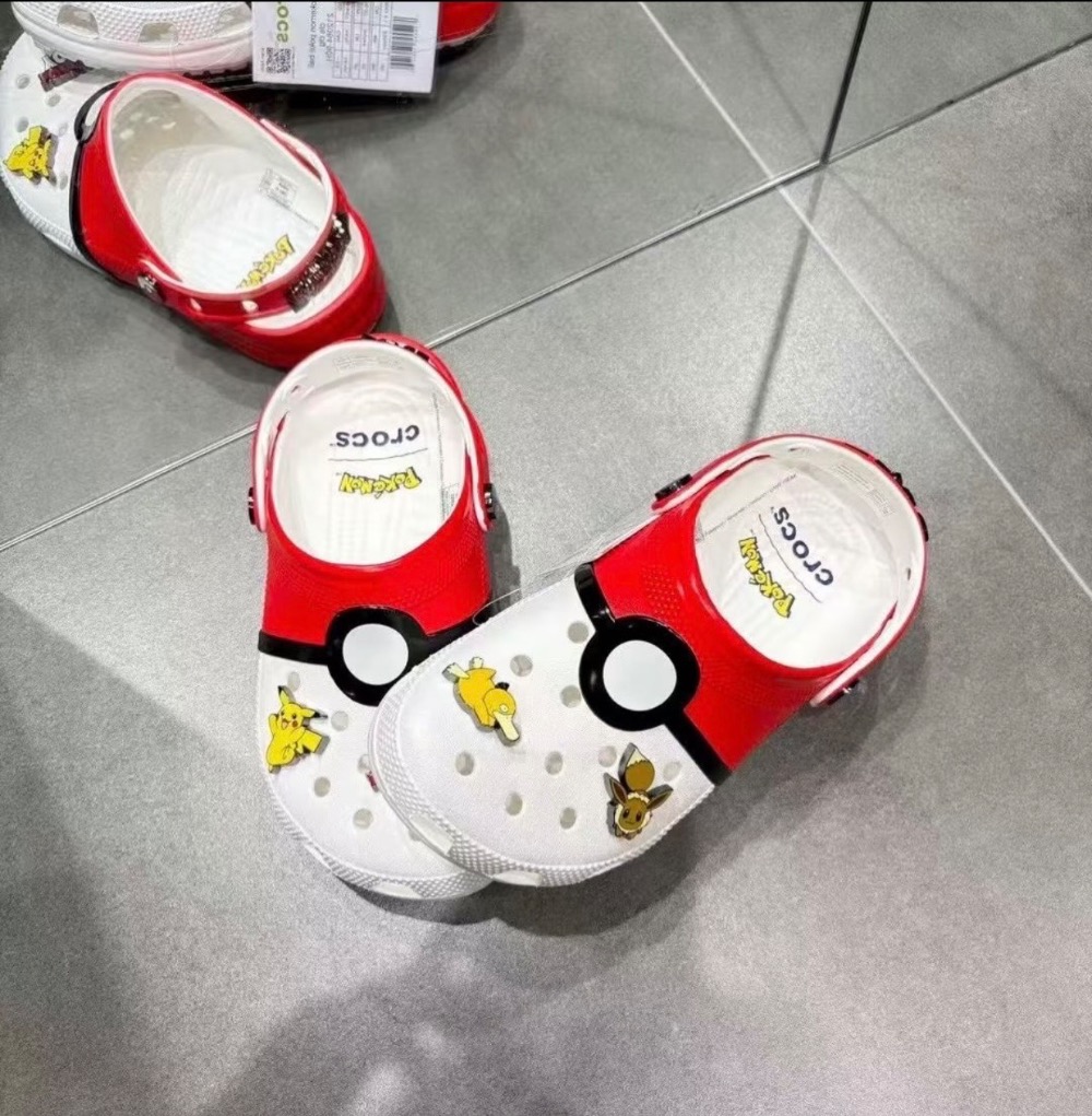 Pokémon x Crocs Poké Ball Classic Clog White Red