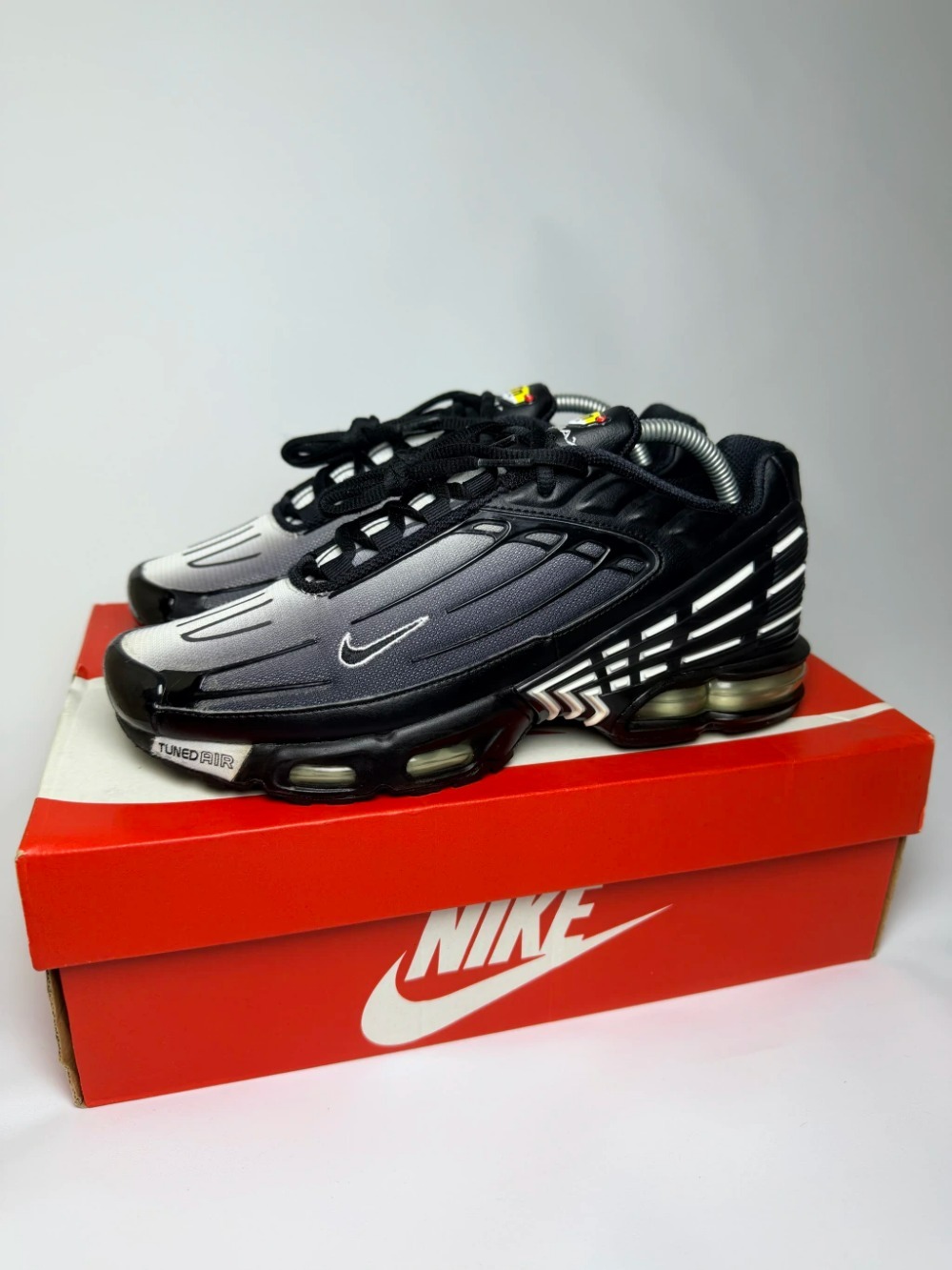Nike Air Max Plus 3 Black White — 40, Usado