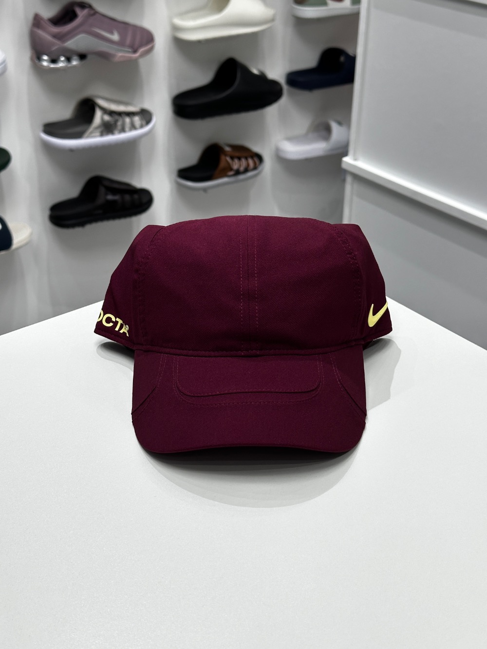 NOCTA x Nike Boné S.S.C Dark Beetroot — M / G, Novo