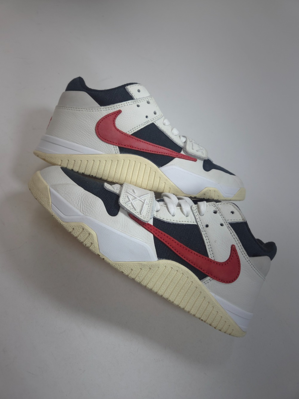 Travis Scott x Air Jordan Jumpman Jack University Red