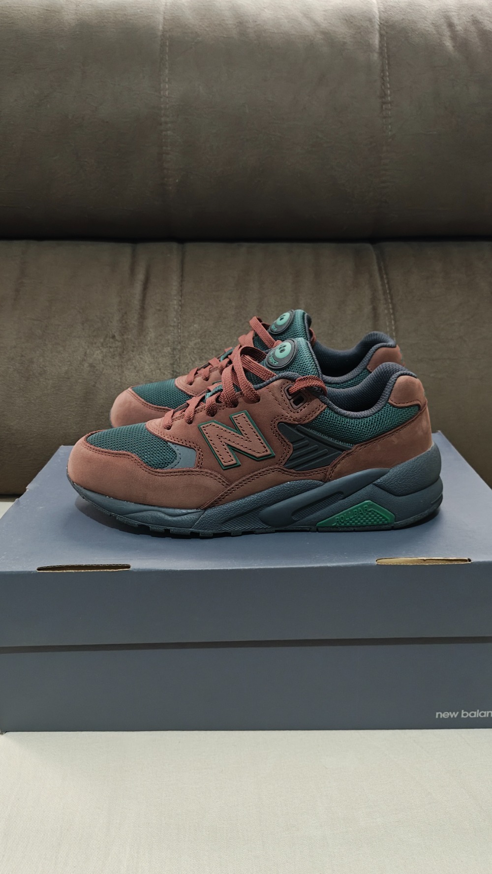 New Balance 580 Beef and Broccoli