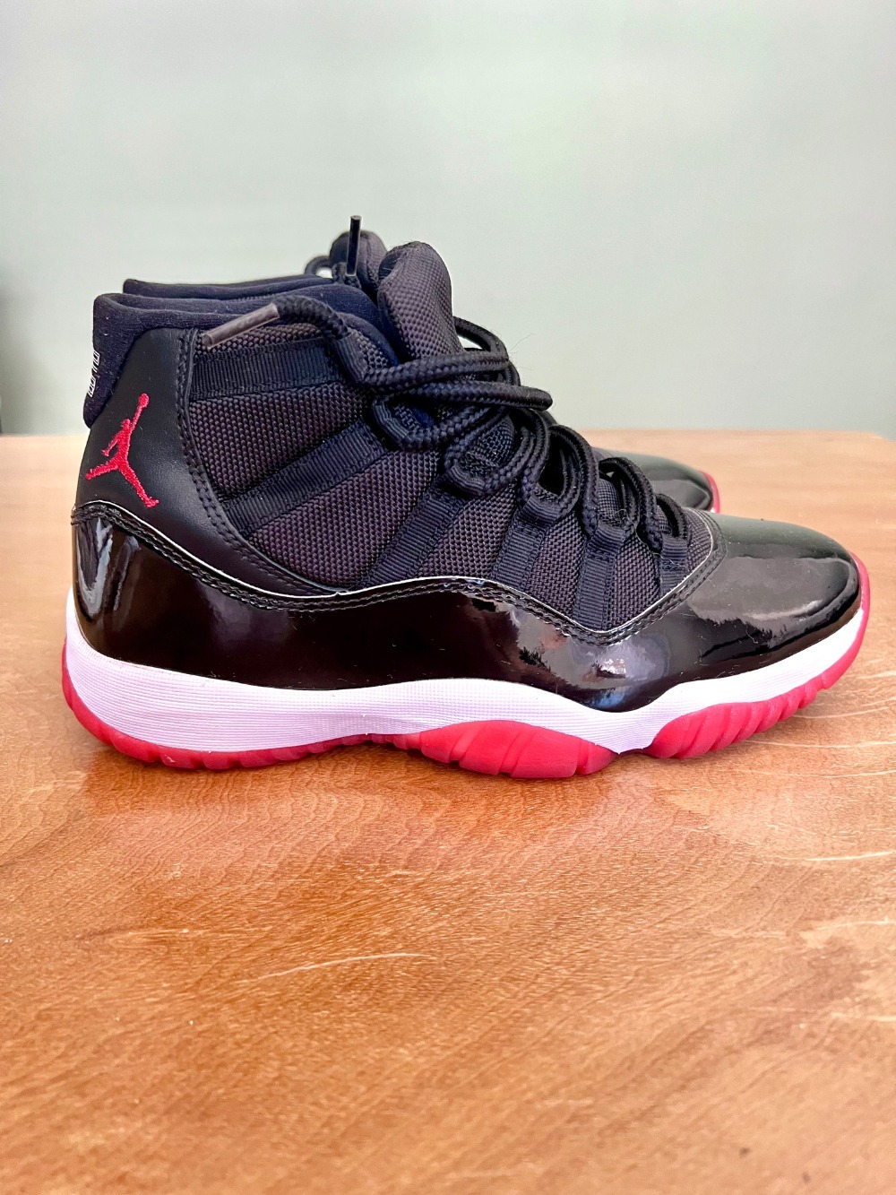 Air Jordan 11 Bred