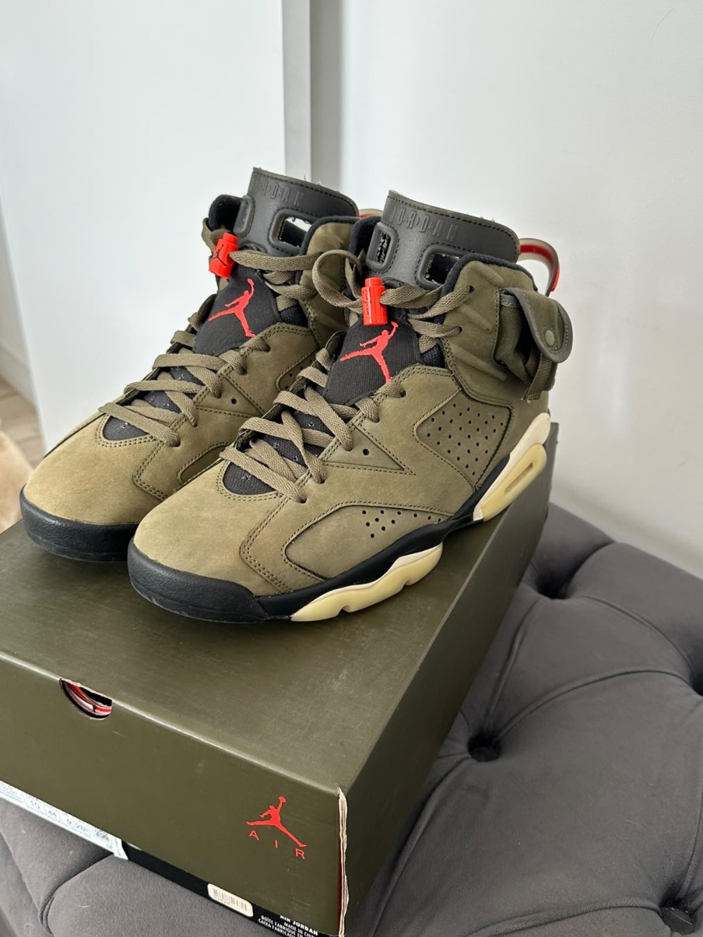 Travis Scott x Air Jordan 6 Cactus Jack
