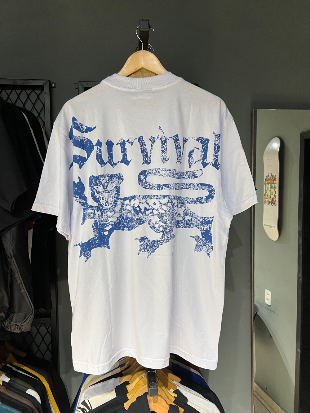 Camisa Survival Logo White