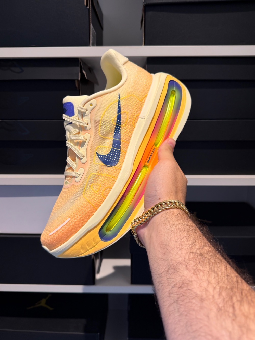 Nike Vomero Premium Alabaster — 42, Novo