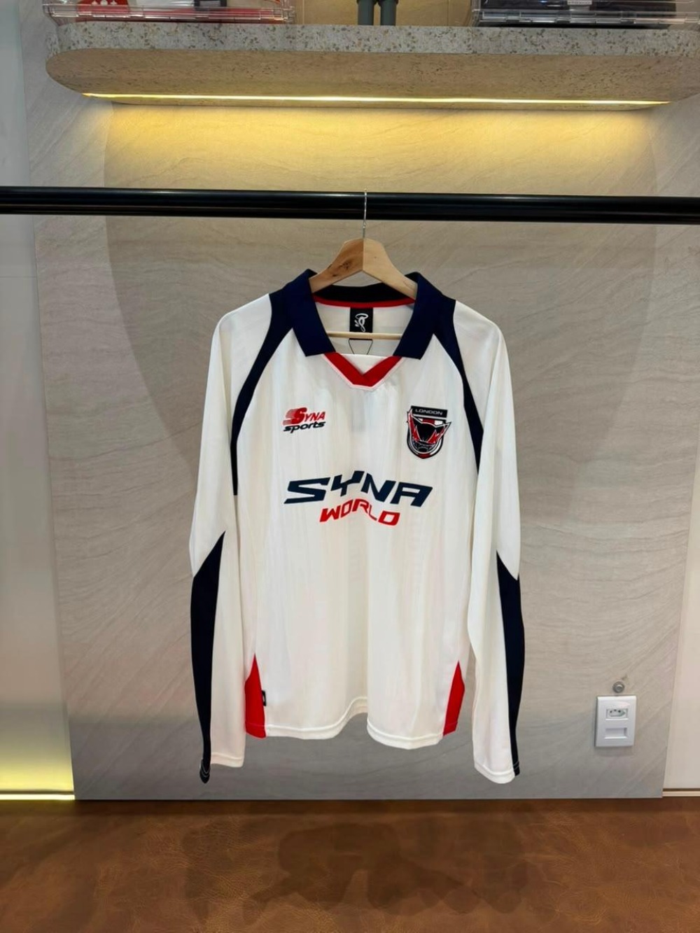 Camiseta Syna World DVL Footy Long-Sleeve White