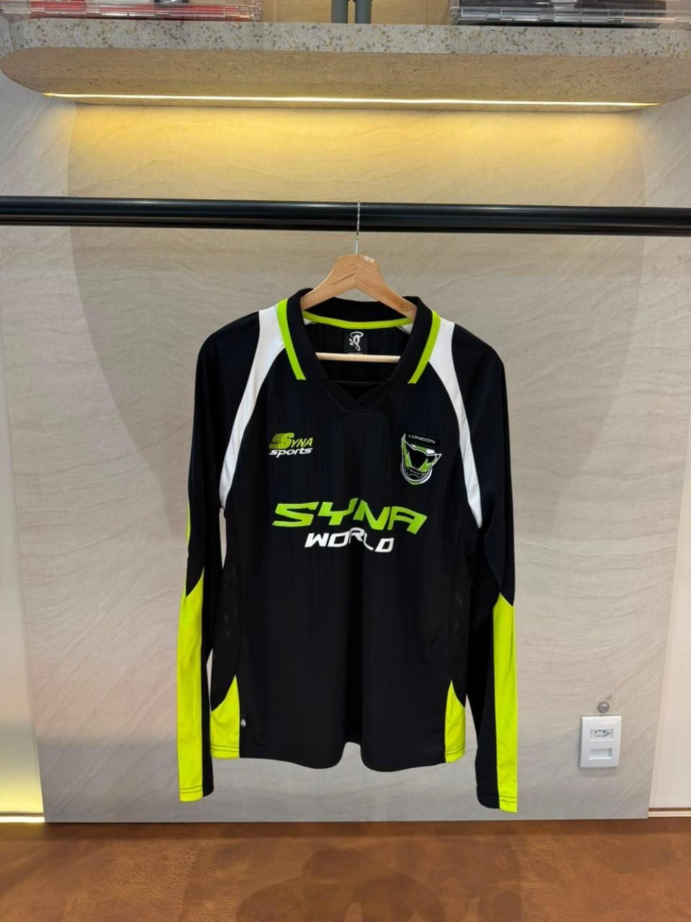 Camiseta Syna World DVL Footy Long-Sleeve Black