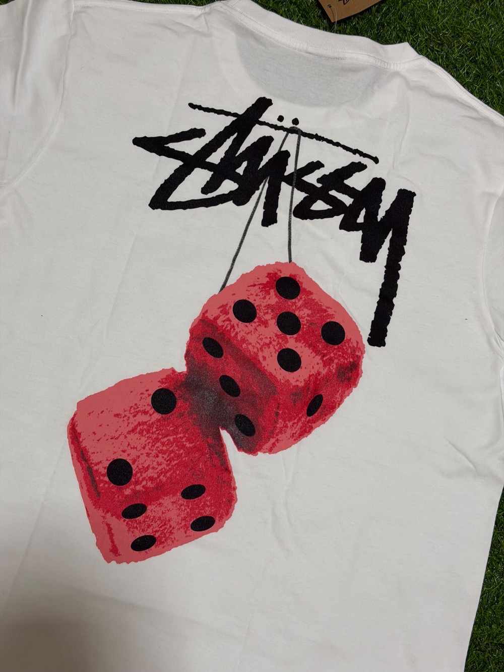 Camiseta Stussy Fuzzy Dice White — G, Novo