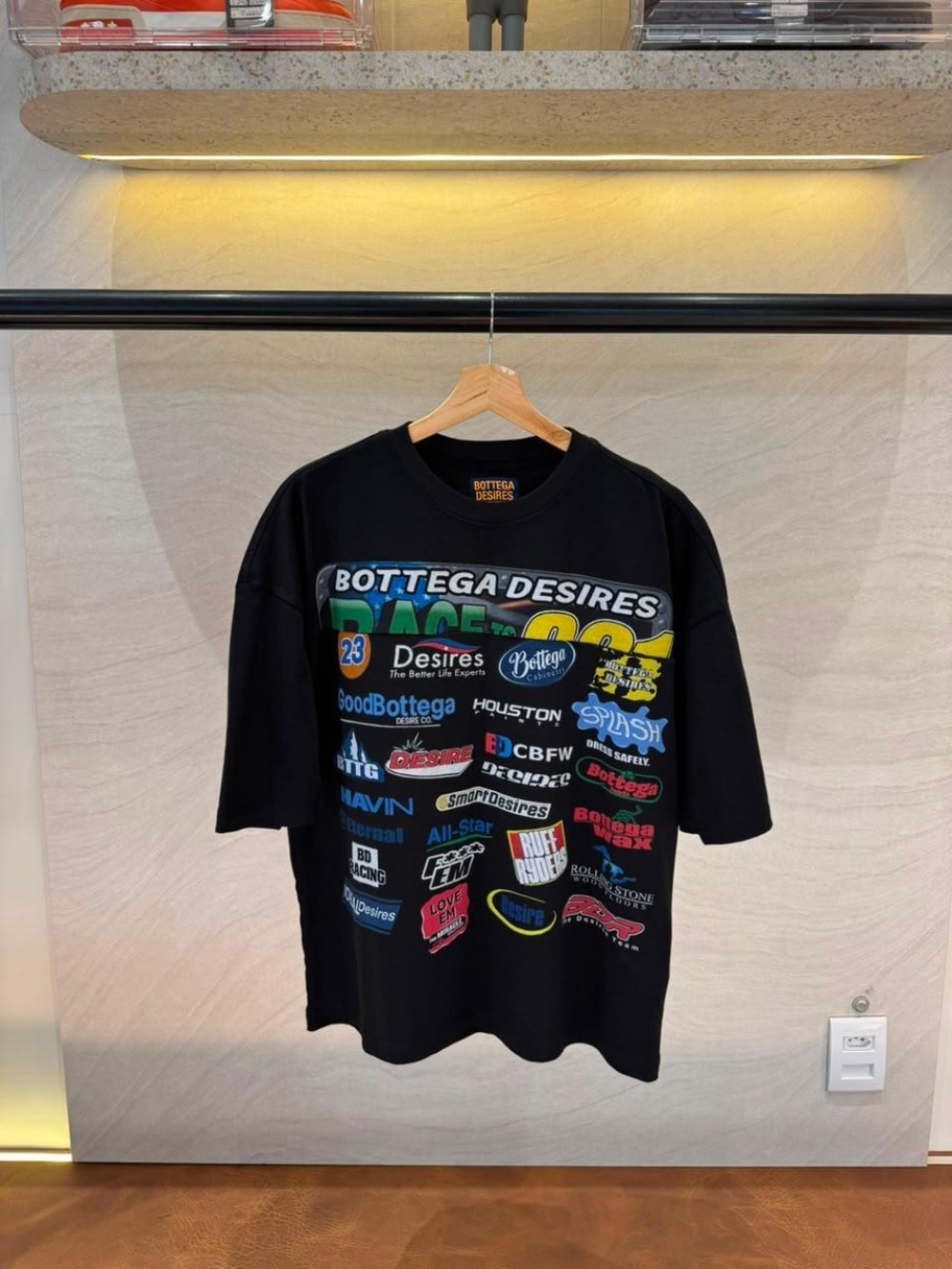 Camiseta Bottega Desires Race Black