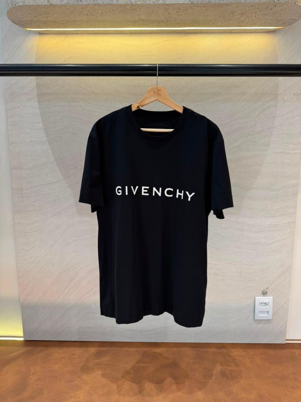 Camiseta Givenchy Logo Black