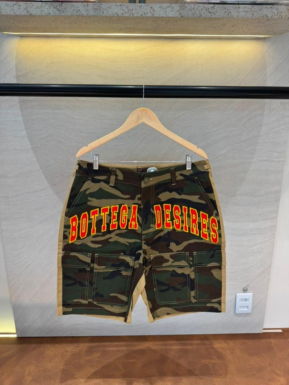 Shorts Bottega Desires Cargo Camo