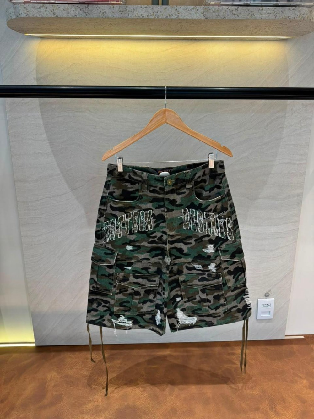Bermuda Bottega Desires Cargo Green
