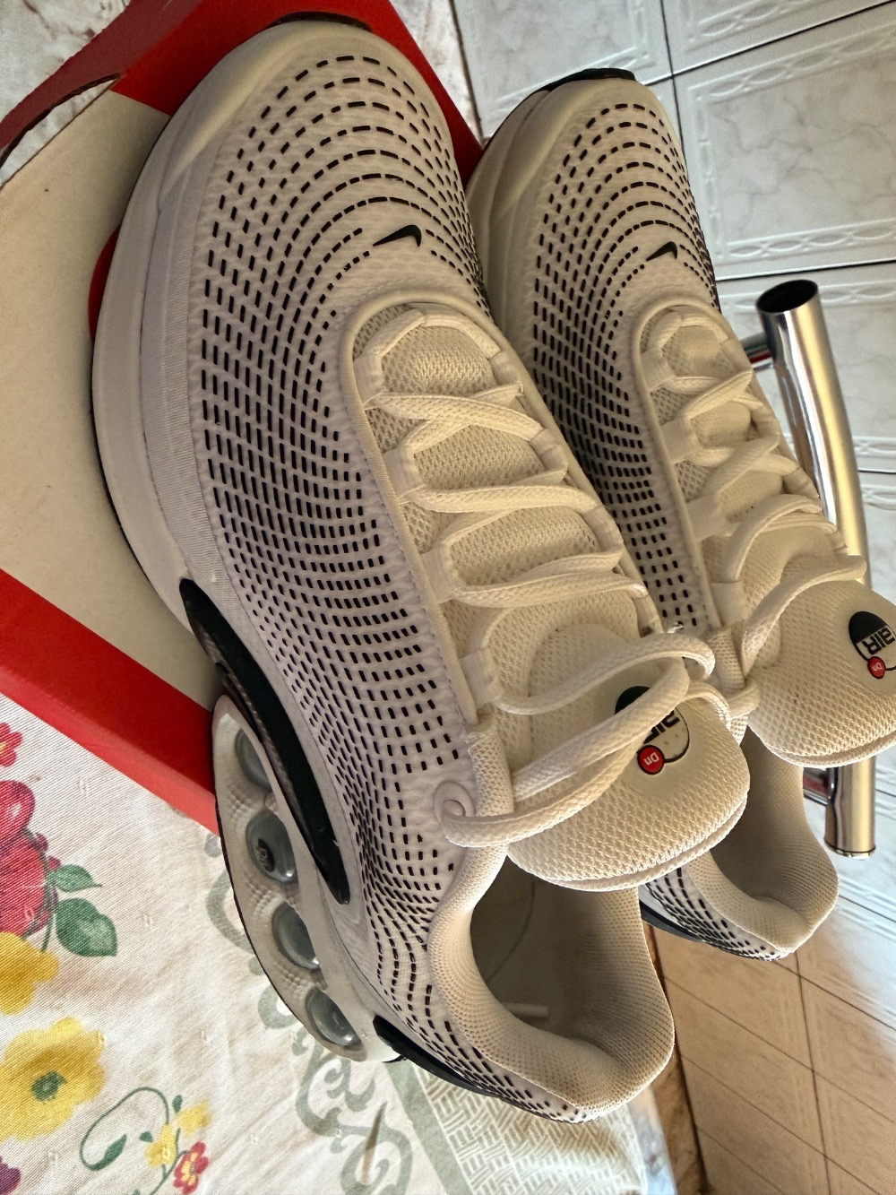 Nike Air Max DN White Photon Dust Metallic Silver
