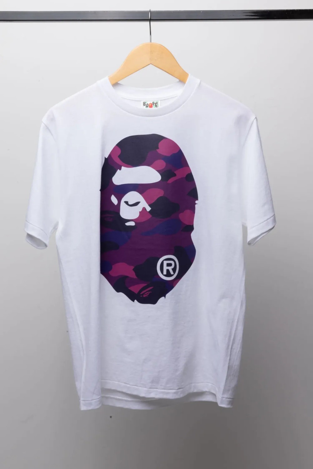 Camiseta Bape Big Ape Head White Purple — M, Novo
