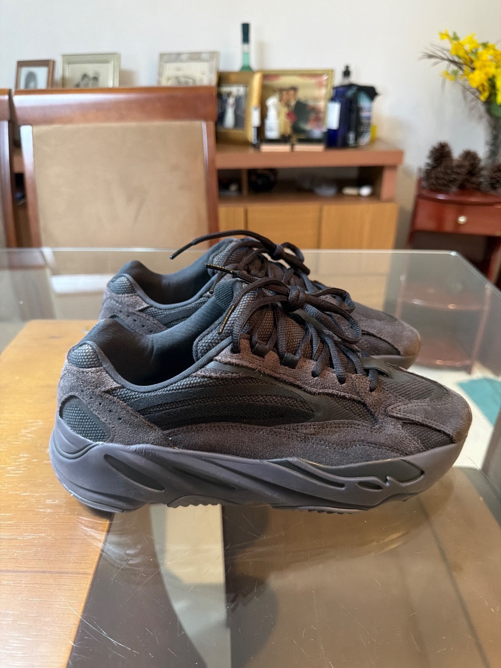 Yeezy 700 v2 Vanta