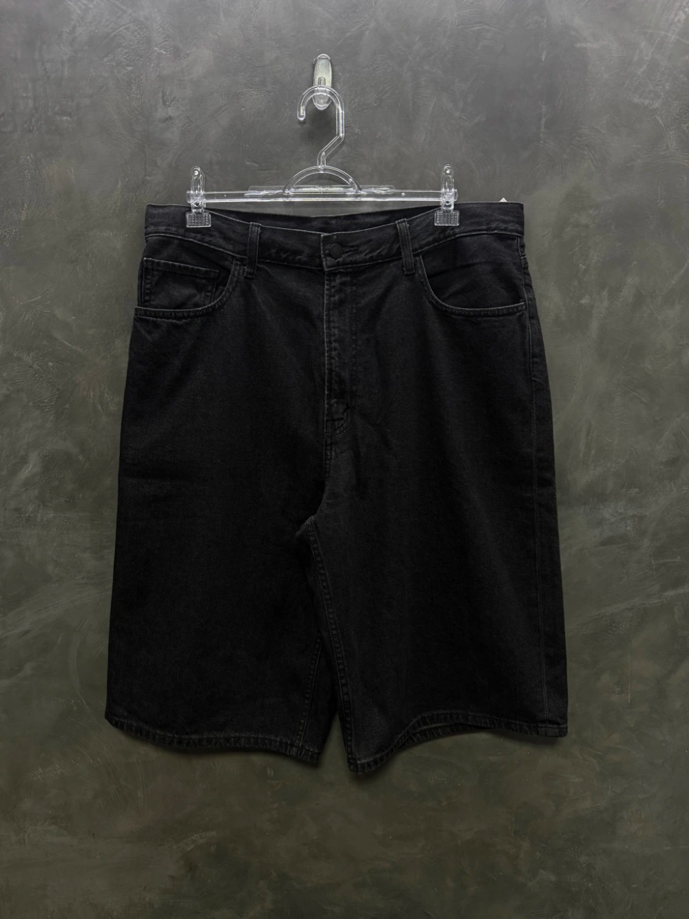 UNIQLO JEANS SHORTS BLACK