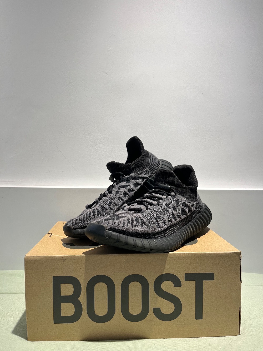 Yeezy 350 V2 CMPCT Slate Onyx