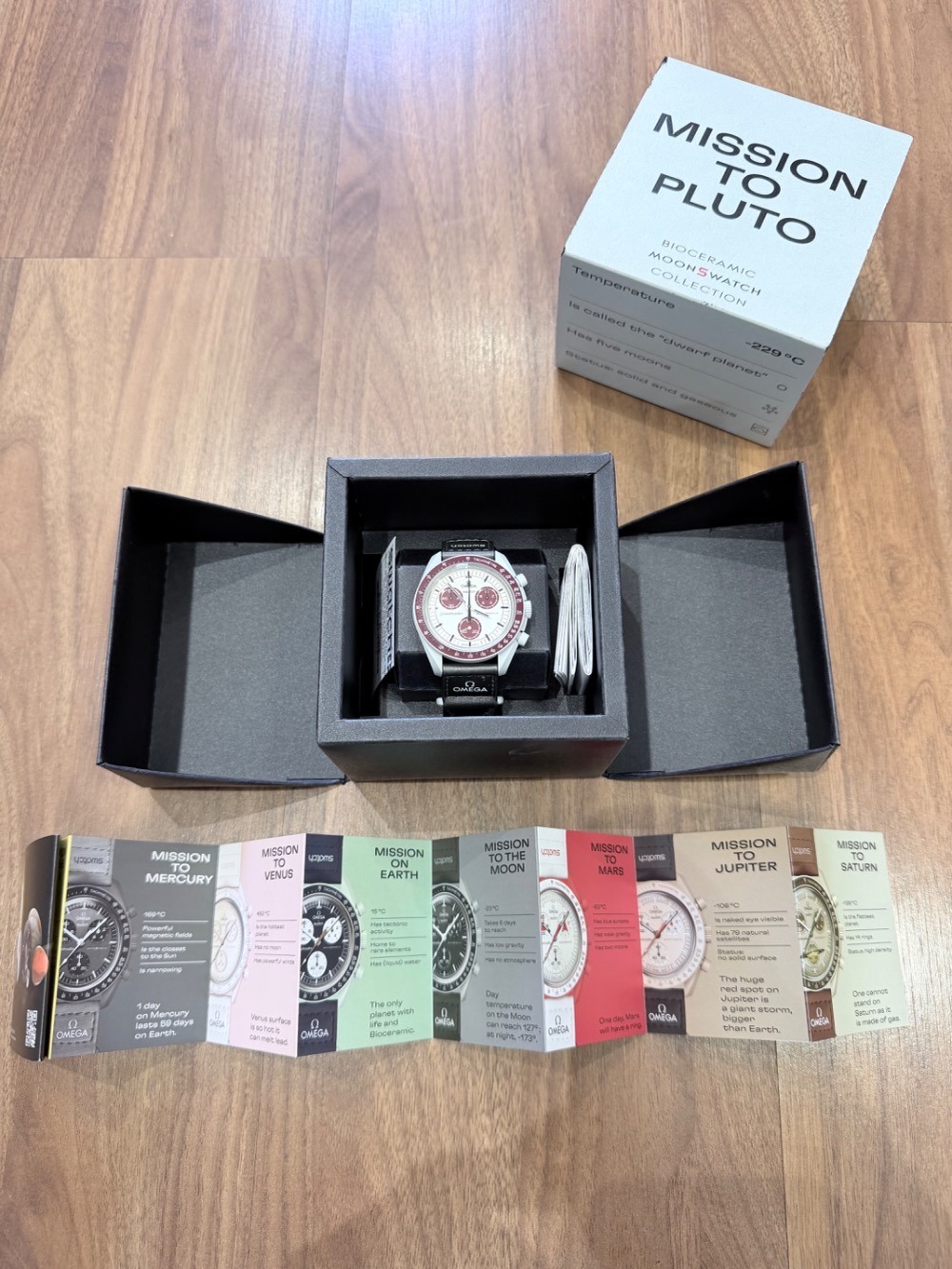 Swatch x Omega Relógio Bioceramic Moonswatch Mission to Pluto