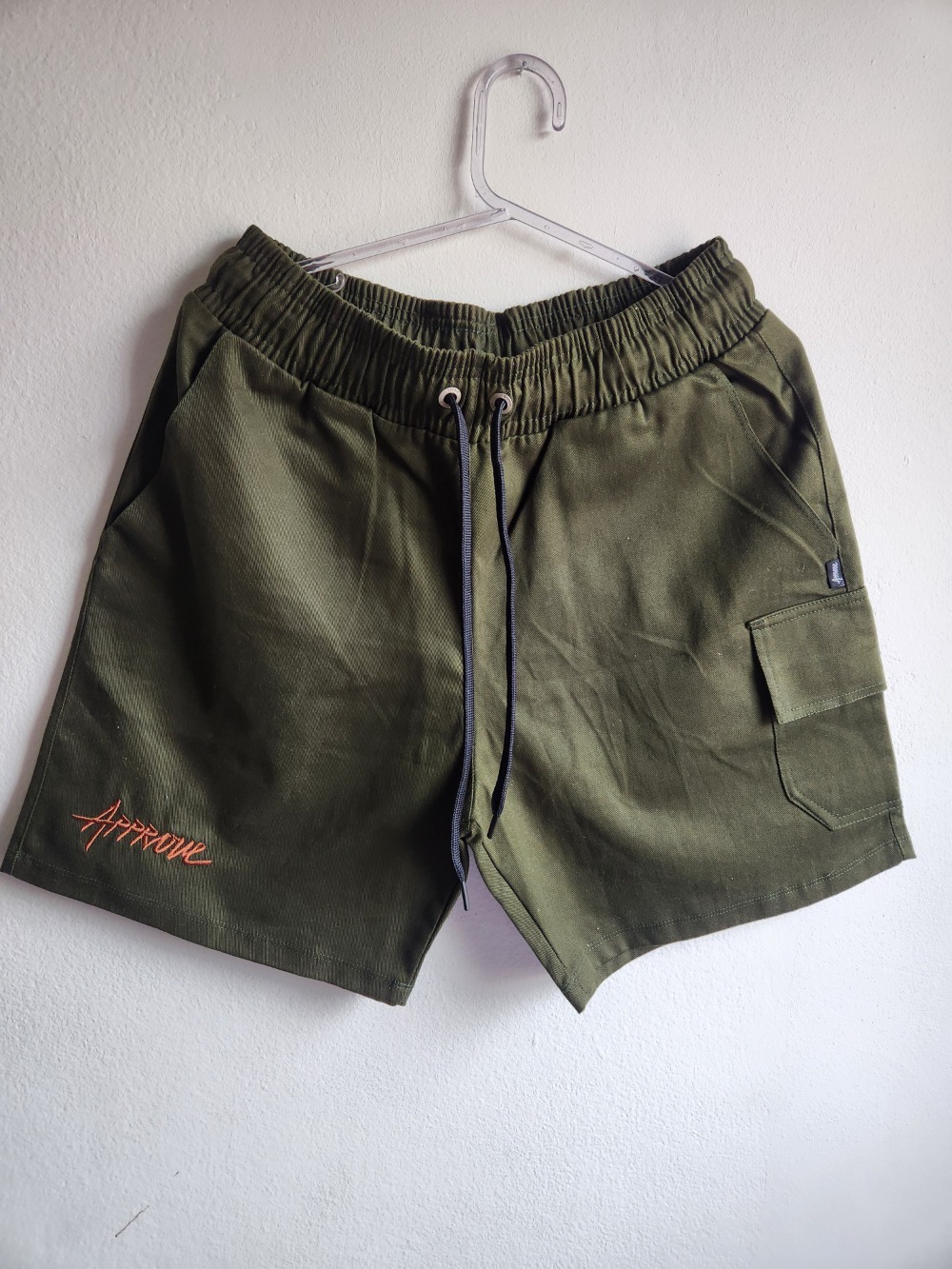 SHORTS CARGO APPROVE BEYOND LINES — VERDE