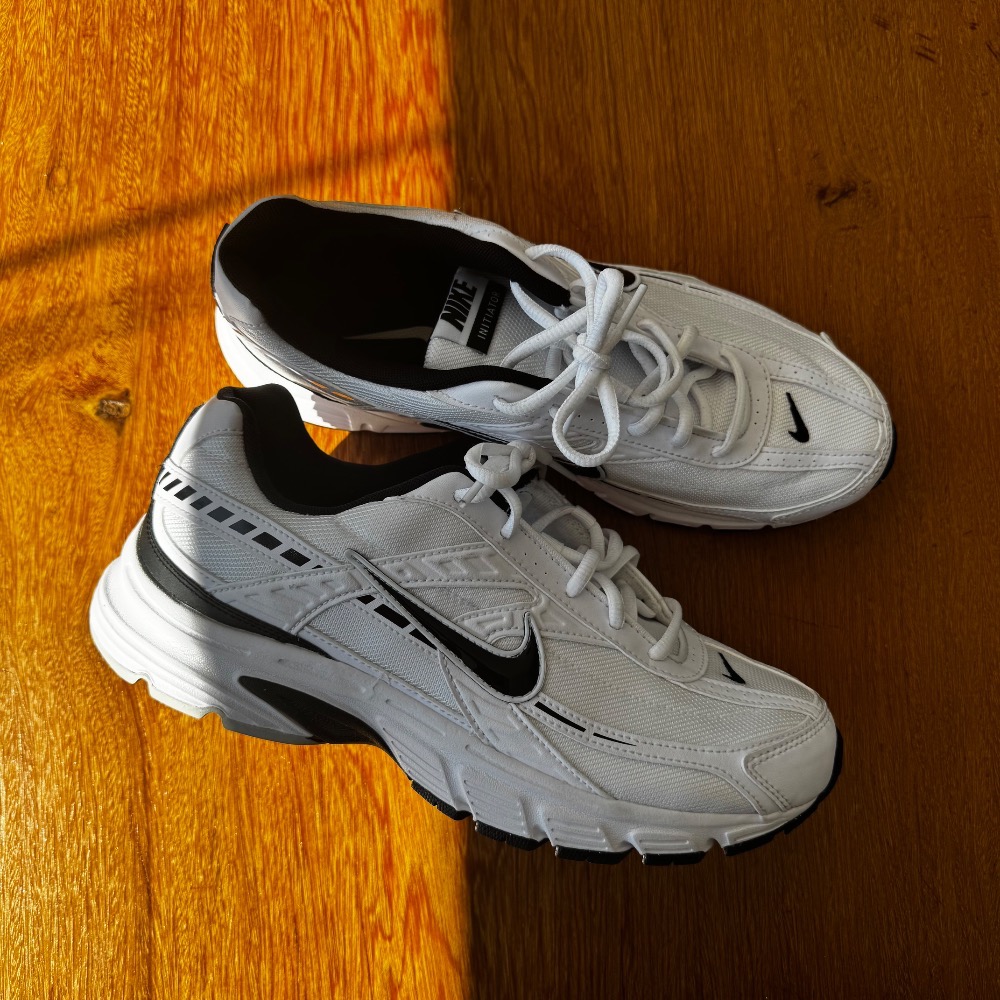 Nike Initiator White Black