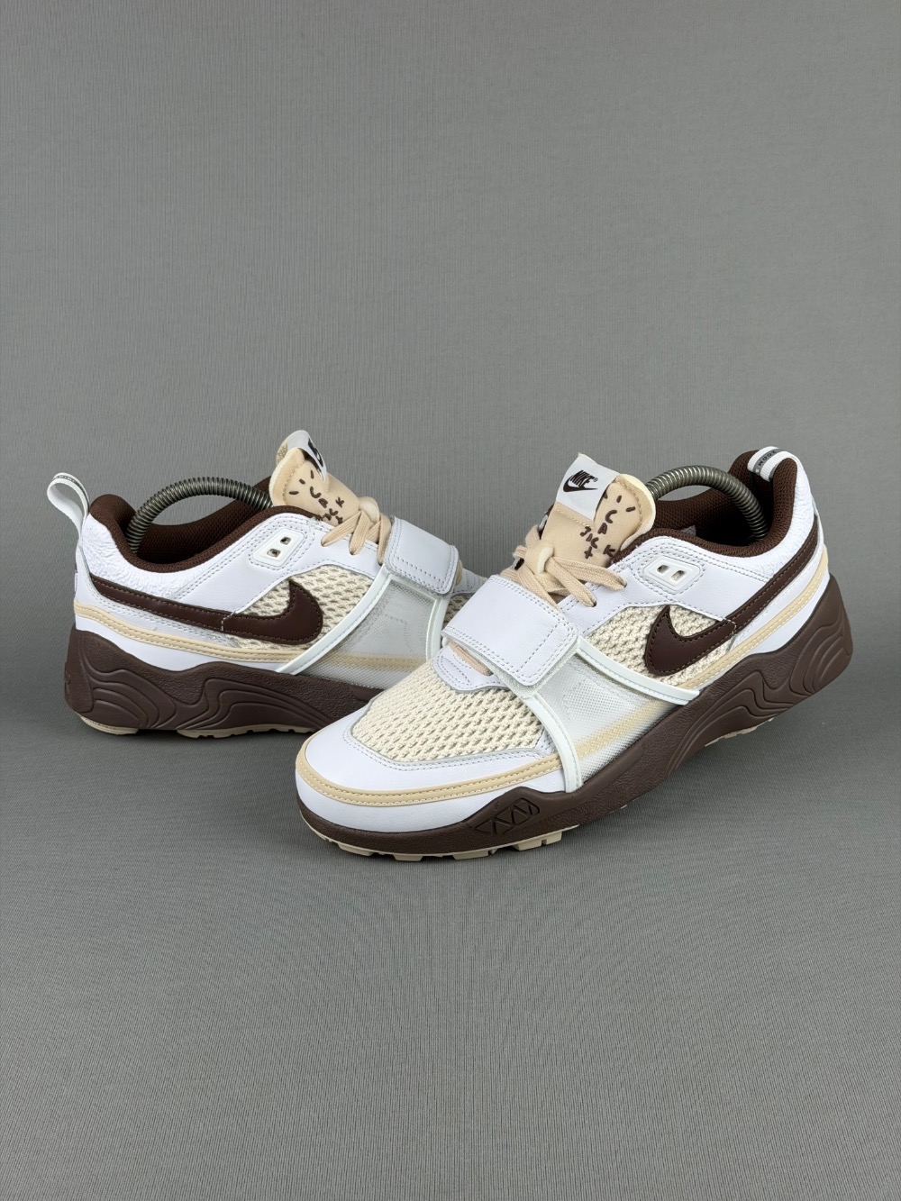 Travis Scott x Nike Zoom Field Jaxx Chocolate
