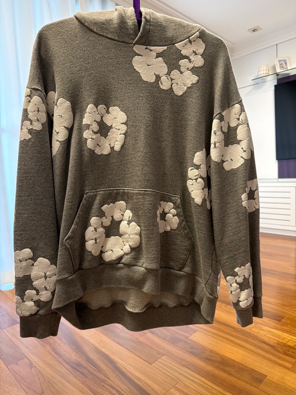 Moletom Denim Tears The Cotton Wreath Grey — M, Usado