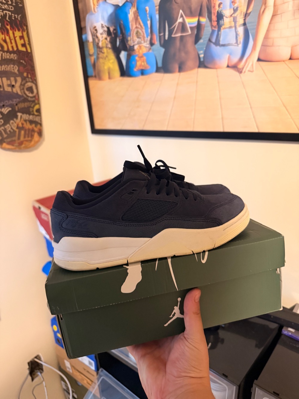 Jordan Flight Court Obsidian Coconut Milk