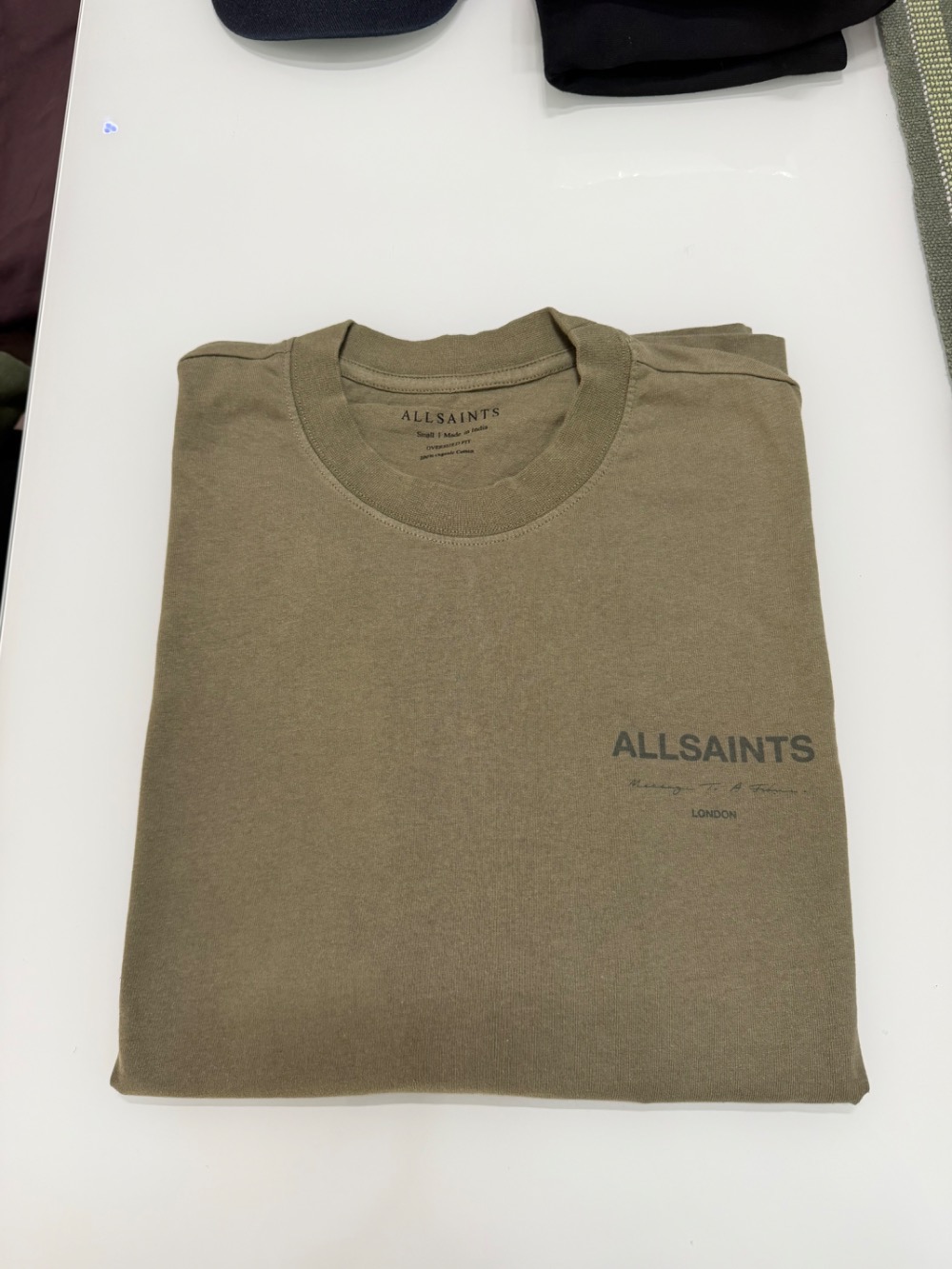 Camiseta AllSaints Oversized Green