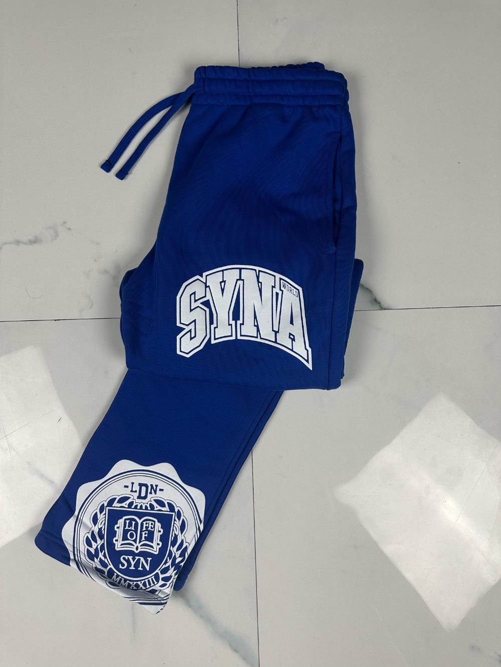 Calça Syna World College Blue