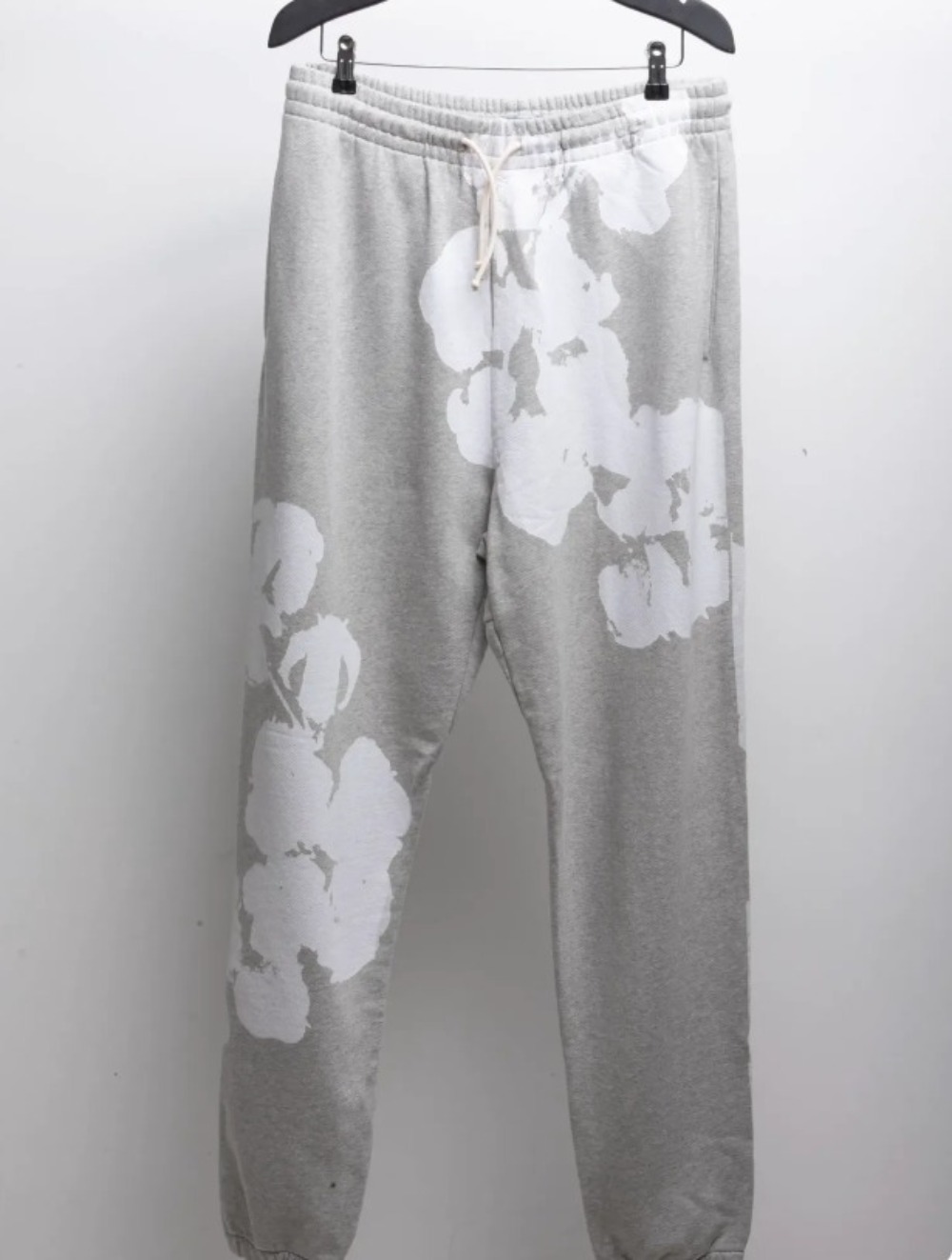 Calça Denim Tears Big Cotton Wreath Grey