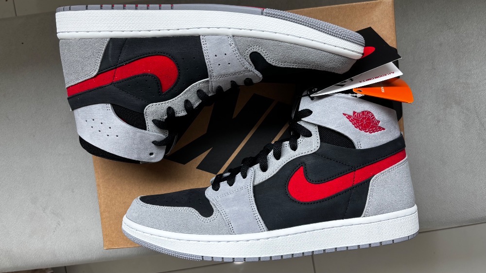 Air Jordan 1 Zoom CMFT Black Cement Grey — 43, Novo