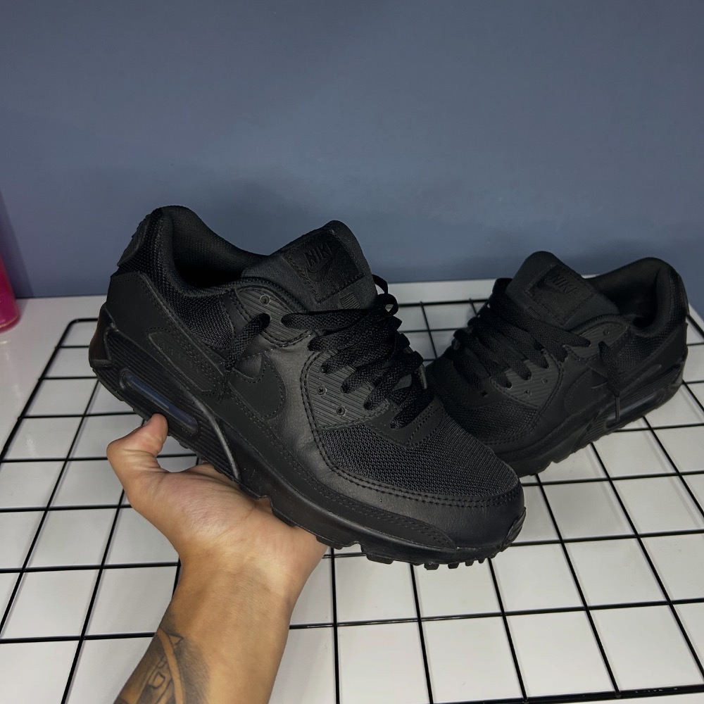 Nike Air Max 90 Recraft Triple Black — 39, Usado