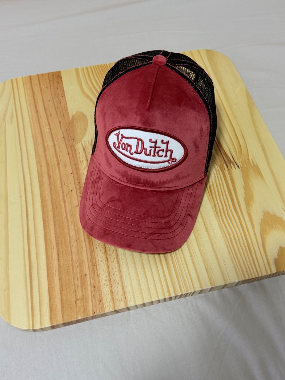 Bone von dutch veludo