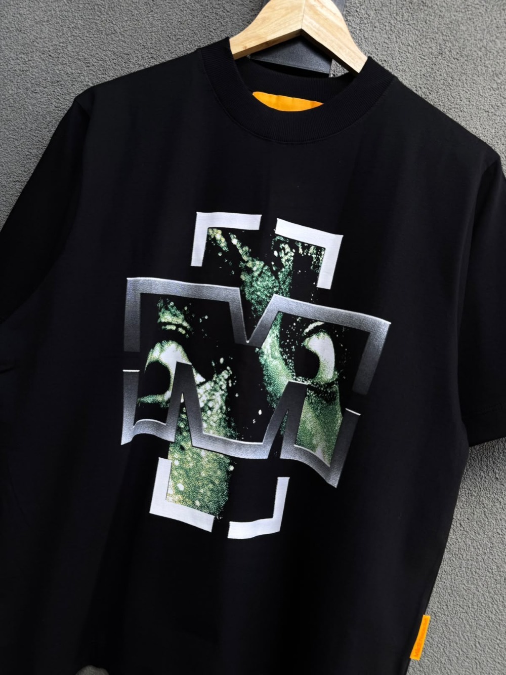 Camiseta Mad Enlatados Maddstein Preto