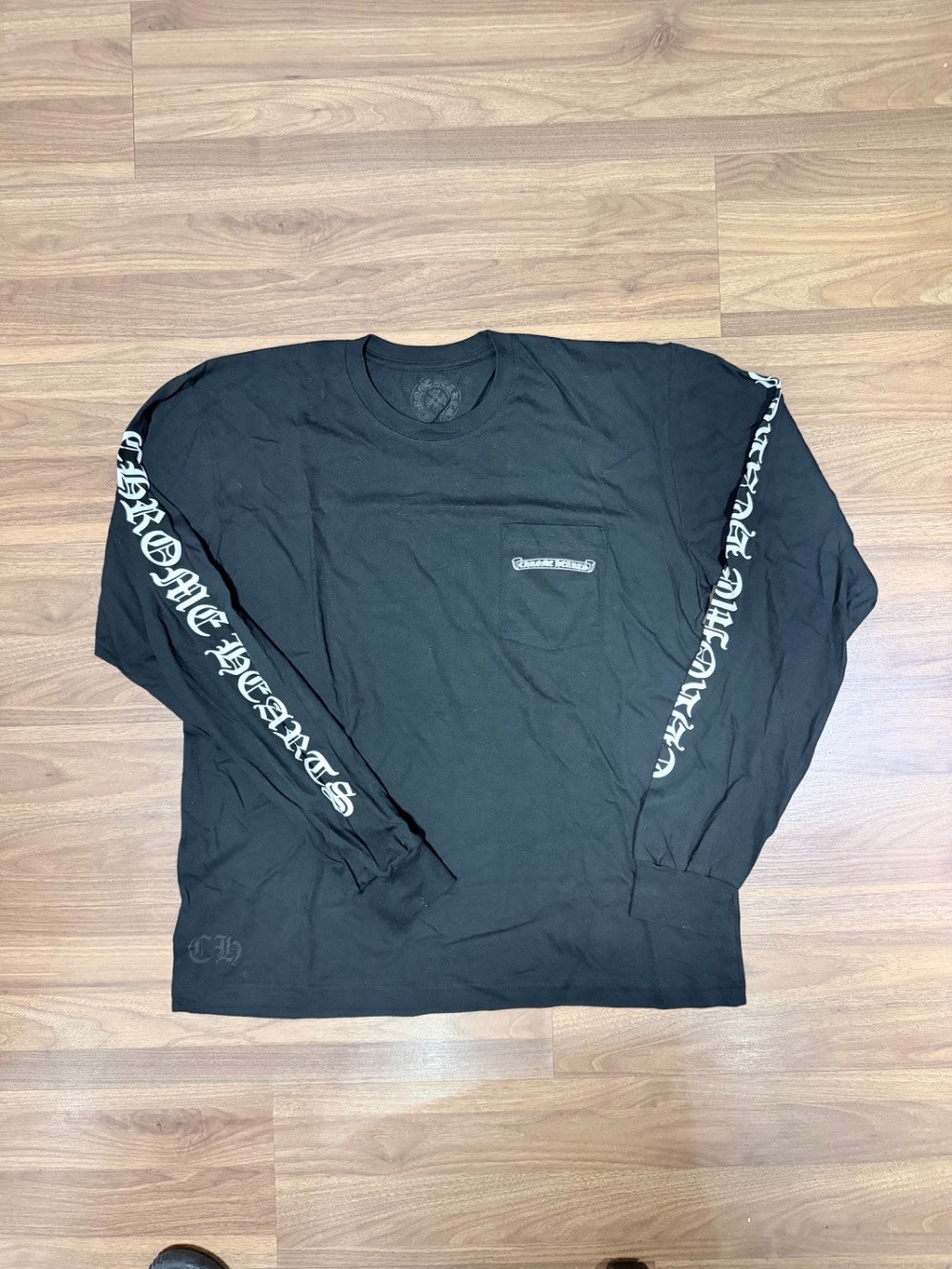 Camiseta Chrome Hearts Scroll Logo L/S Pocket Black