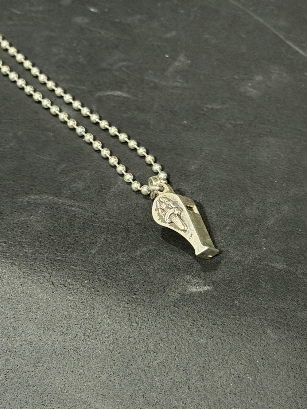 Pingente Chrome Hearts Whistle Metallic