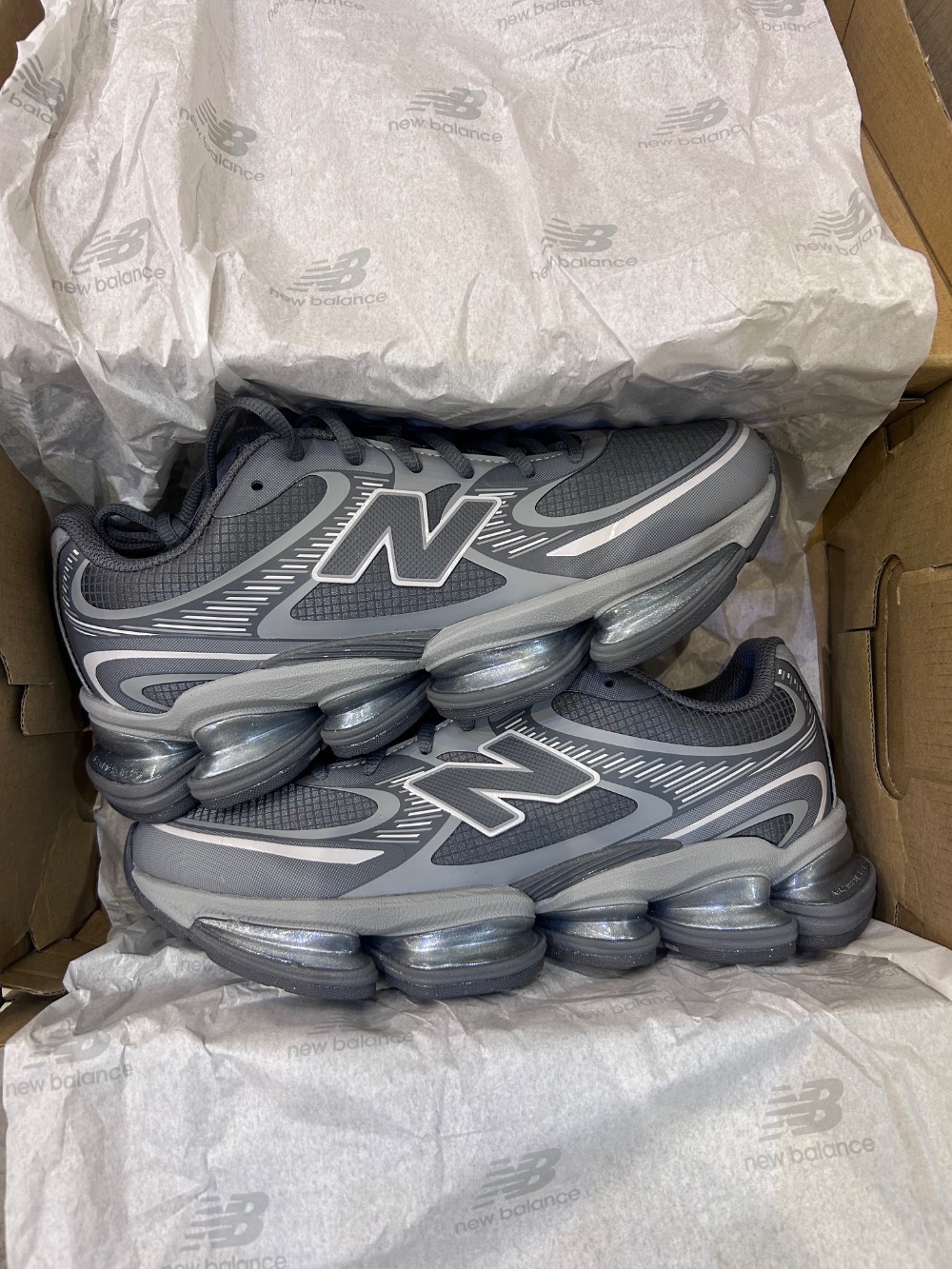 New Balance Abzorb 2000 Dark Grey