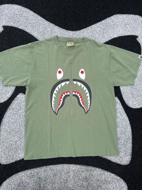 Bape Cargo shorts khaki
