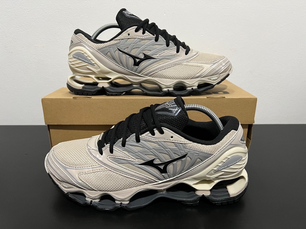 Mizuno Wave Prophecy LS Grey Silver