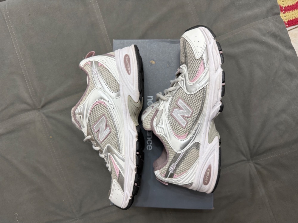 New Balance 530 White Silver Metalic Ice Wine