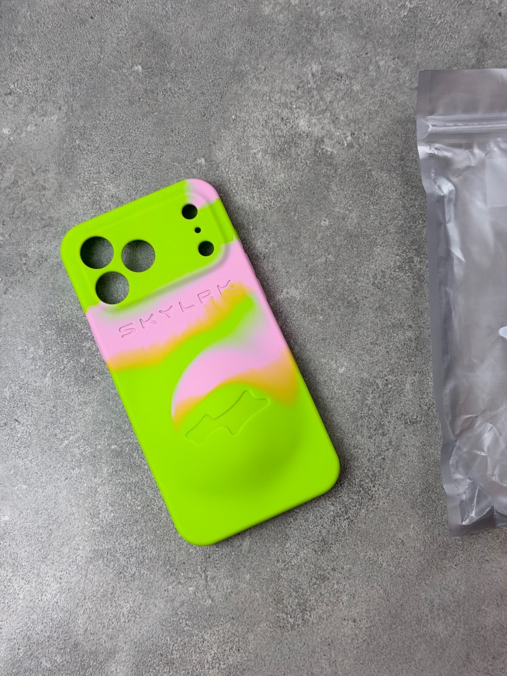 Case SKYLRK Bump Case Iphone 17 Pro Slime