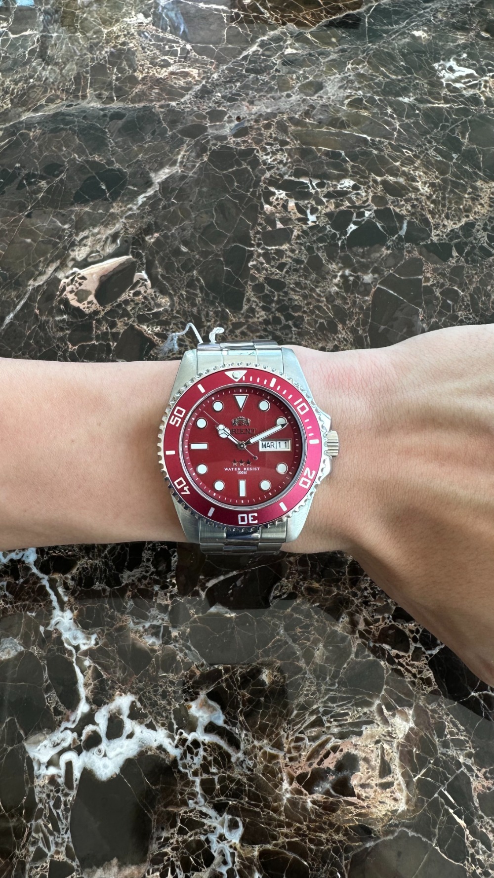 Relógio Orient Automatic Submariner Silver Red