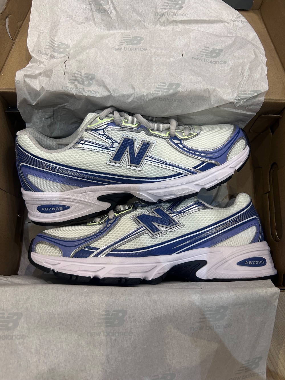 New Balance 740 Dark Blue White