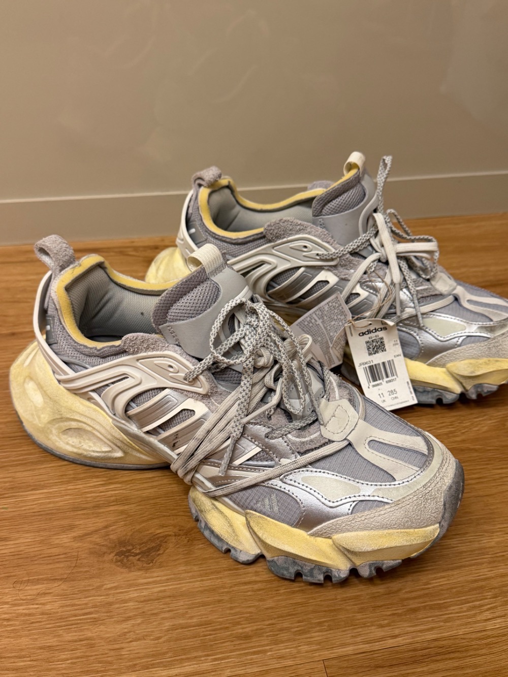 adidas XLG Runner Deluxe Orbit Grey Core White Grey Two
