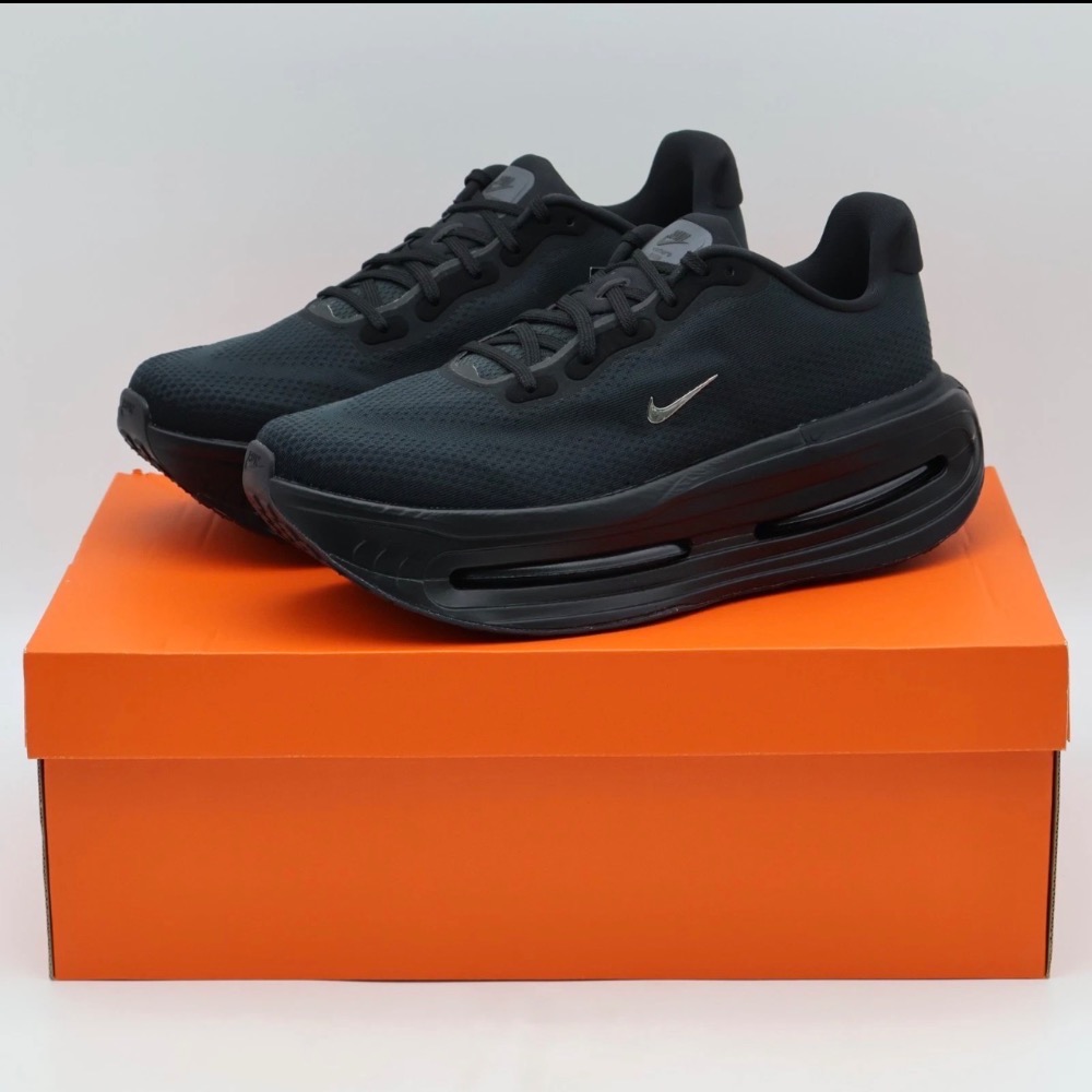 Nike Vomero Premium Black — 42, Novo