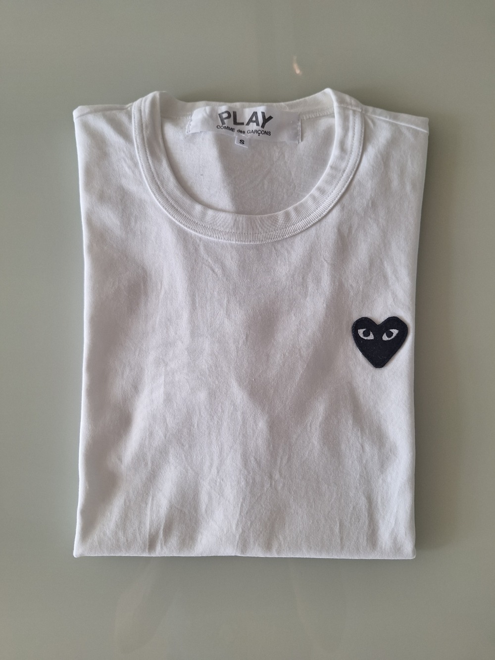 Camiseta Comme des Garçons PLAY Mini Heart Logo White